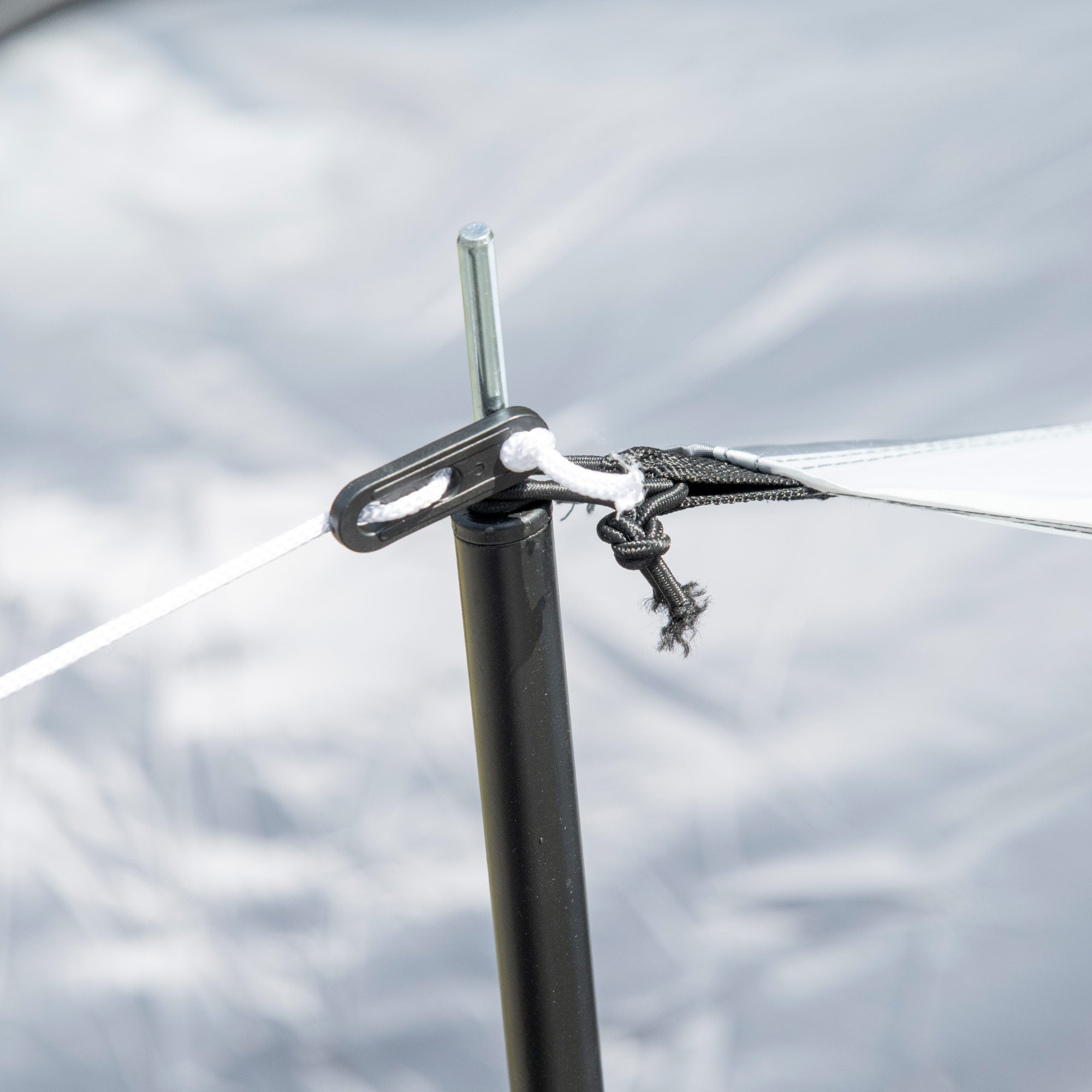 Tenda da Campeggio 4-6 Persone con 2 Camere Impermeabile con Baldacchino 590x245x193 cm  Grigio