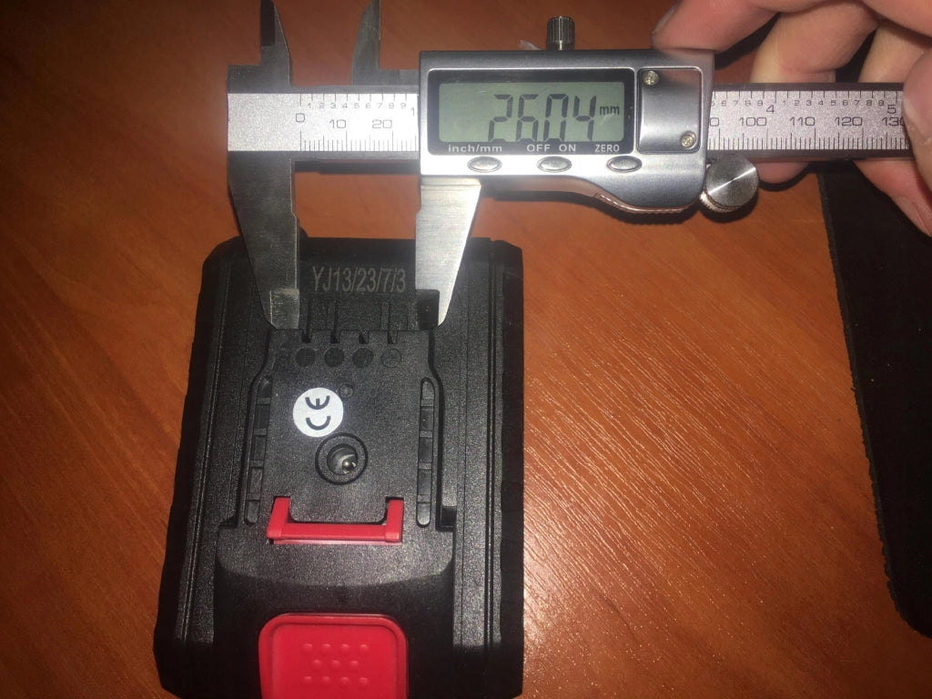 Batteria 21V 1,5Ah Li-Ion Serie Animal PRO – Alta Capacità e Durata | Compatibile con Utensili Rosfix | Ricarica Rapida