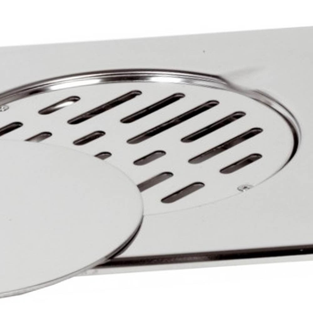 Copertura a pavimento 20x20 con griglia fissa e coperchio mobile