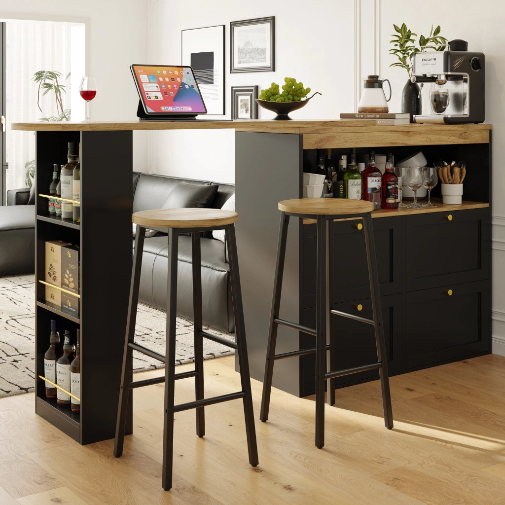 Sgabello da bar set da 2 con doppio poggiapiedi e piedini regolabili in metallo nero e seduta effetto legno 70 cm