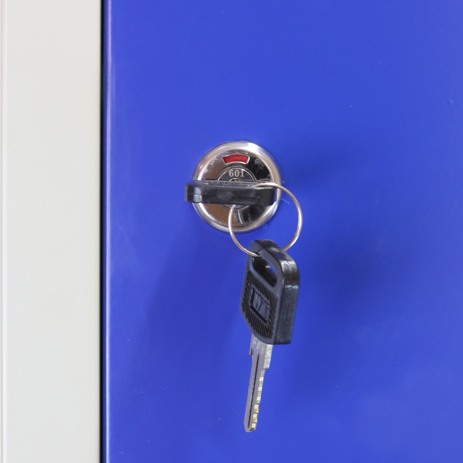 Armadietto con 3 Porte Blu in Acciaio per Scuole Palestre Uffici e Spogliatoi