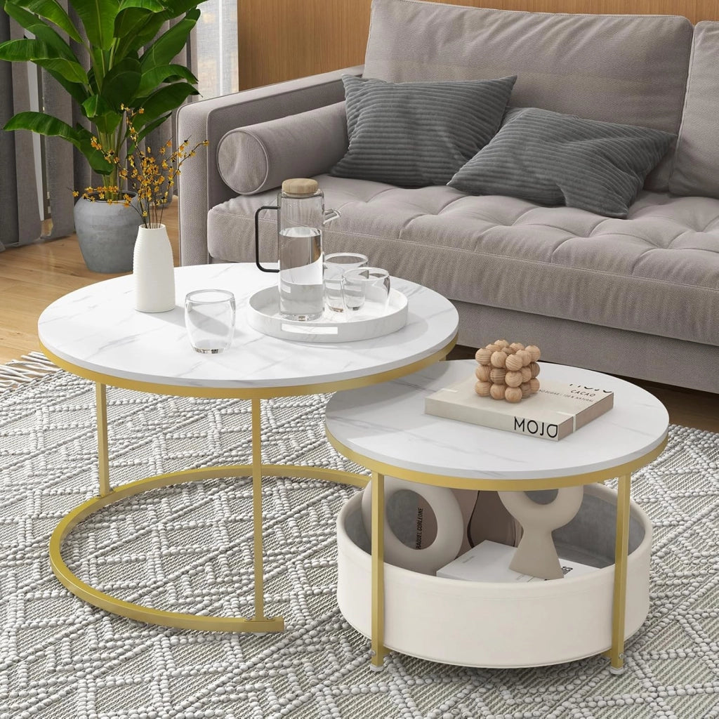 Set di 2 Tavolini Impilabili da Salotto con Piani Ampi e Cestino in Tessuto, Tavolini Sovrapponibili Rotondi in Legno con Struttura in Metallo per Soggiorno, Sala d'Attesa e Ufficio