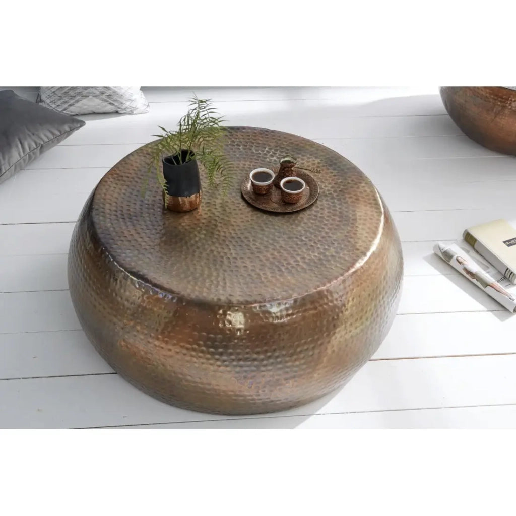 Tavolino basso TRIANE marrone 80 cm – Alluminio martellato design lucido