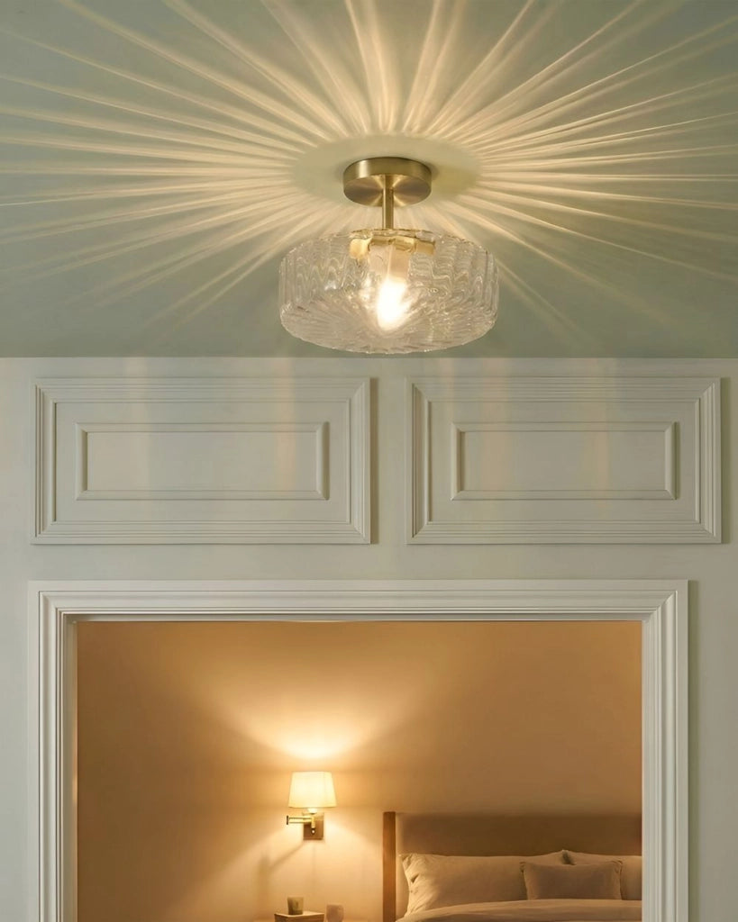Lampadario Paralume in vetro trasparente Base placcata in ferro dorato Stile moderno e glamour Soggiorno