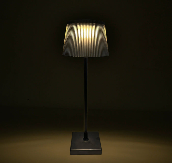 Lampada da Tavolo a LED Ricaricabile USB | Bianca, Minimalista da 200 lm