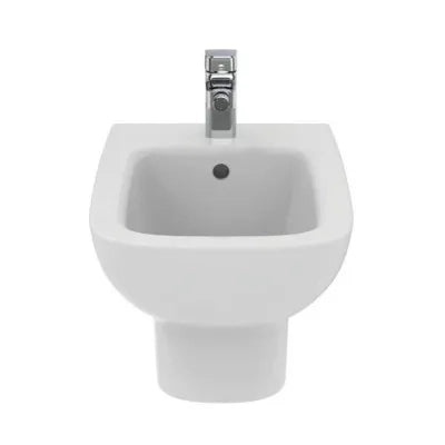Sanitari Ideal Standard sospesi Rimless con copriwater originale I.Life A