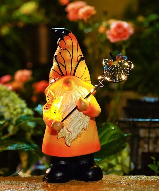 Kabouters ornamentali per esterno con sole che cattura farfalle e libellule - Scultura di kabouters in cera per patio giardino prato decorazione