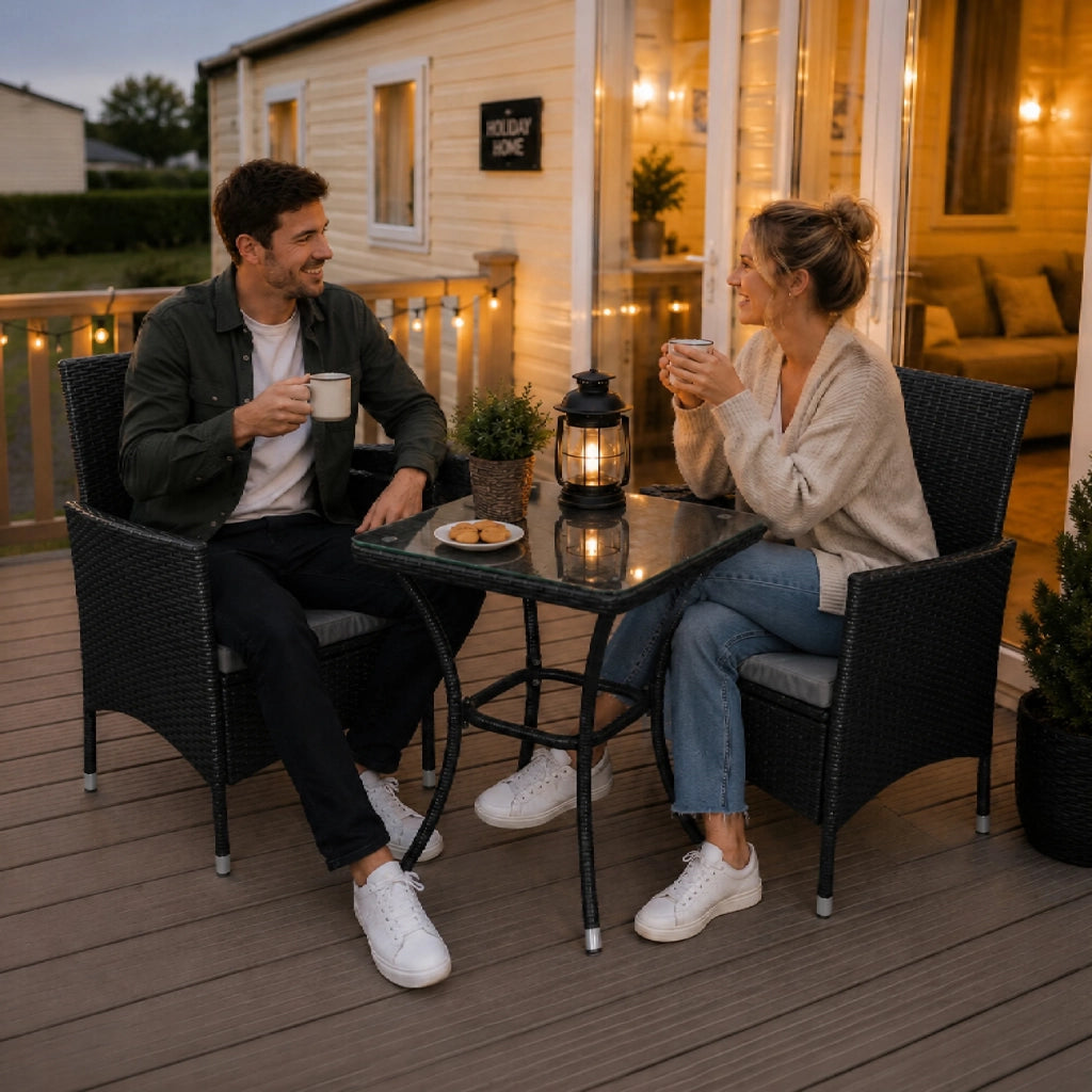 Set Bistro da Giardino in Rattan Jardí con Tavolo in Vetro e Copertura