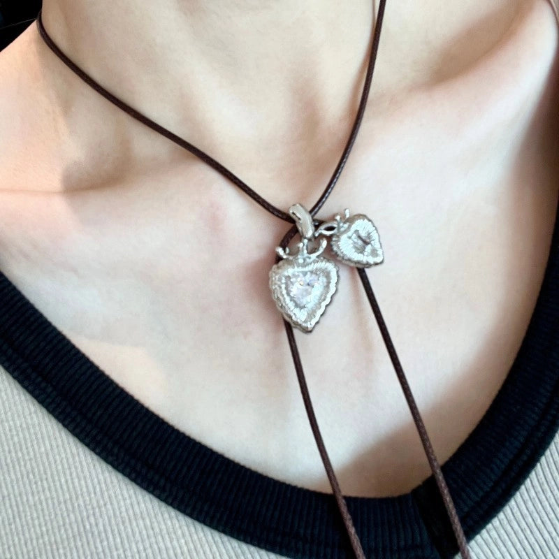 Collana a doppio cuore estraibile con fragole e zirconi cubici a forma di cuore