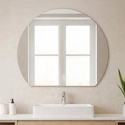 Specchio bagno a mezzaluna 120 cm a filo lucido con installazione a parete