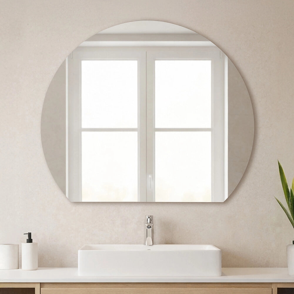 Specchio bagno a mezzaluna 120 cm a filo lucido con installazione a parete
