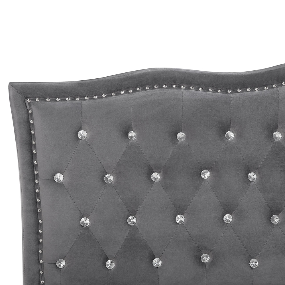 Letto matrimoniale 140 x 200 cm tessuto grigio scuro struttura imbottita finiture per la testa dei chiodi bottoni cristallo poggiatesta