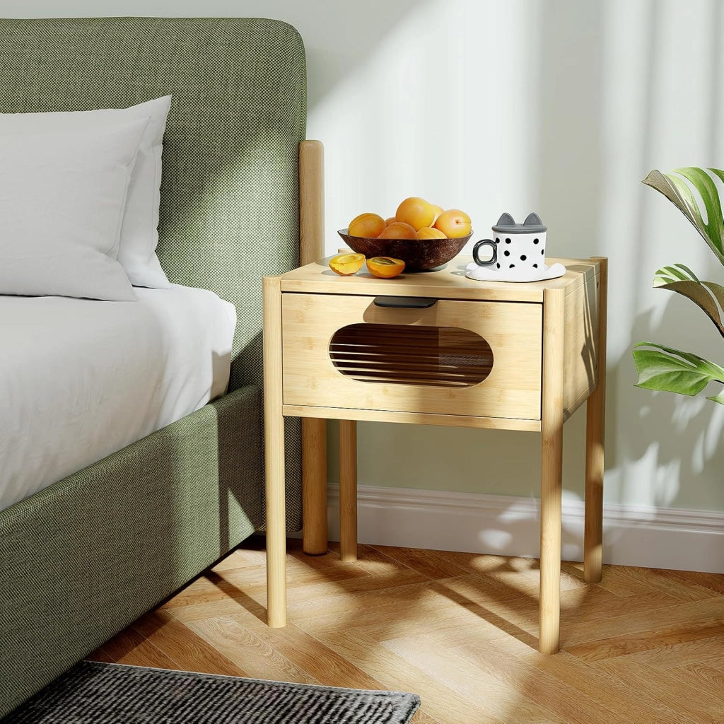 Comodino Camera da Letto in Bambù, Comodino con Cassetto in Vetro Temperato e Maniglia, Tavolino da Letto Piccolo con Gambe Rialzate per Soggiorno, Cameretta e Spazi Ridotti, Naturale (1)