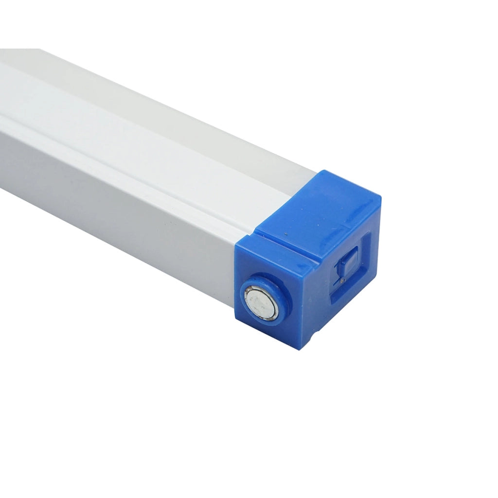 Lampada LED 30W, 6500K con impugnatura magnetica e batteria ricaricabile 1800mAh 320x23x38mm IP20