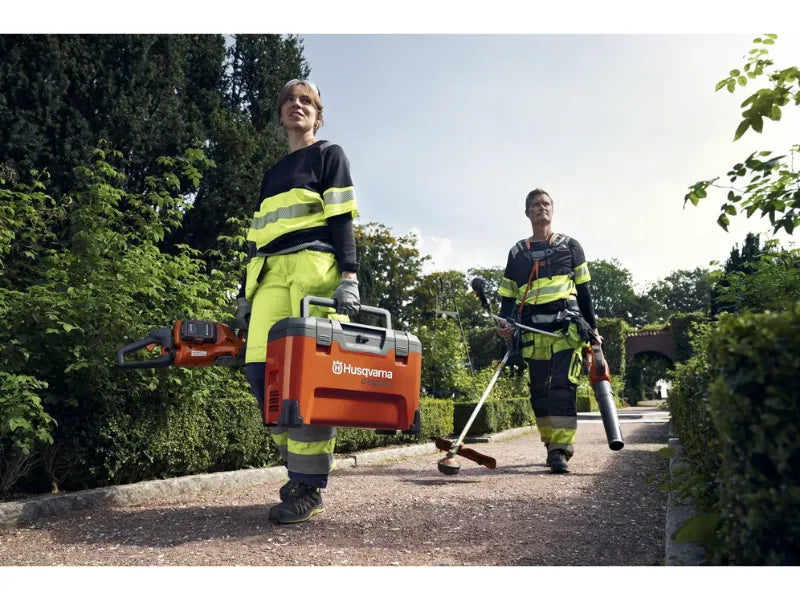 Caricabatterie Husqvarna 40-C1000X4 1000W 36V IPX4 ActiveCool per batterie BLi-X
