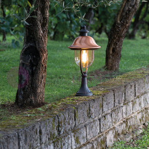 RUSTICA Luce da Cancello con Cappello in Rame