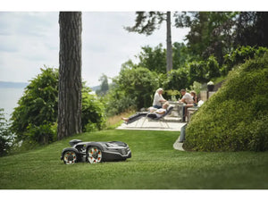 Husqvarna Automower 435X AWD NERA 3.500mq EPOS IPX4 70% pendenza Li-Ion