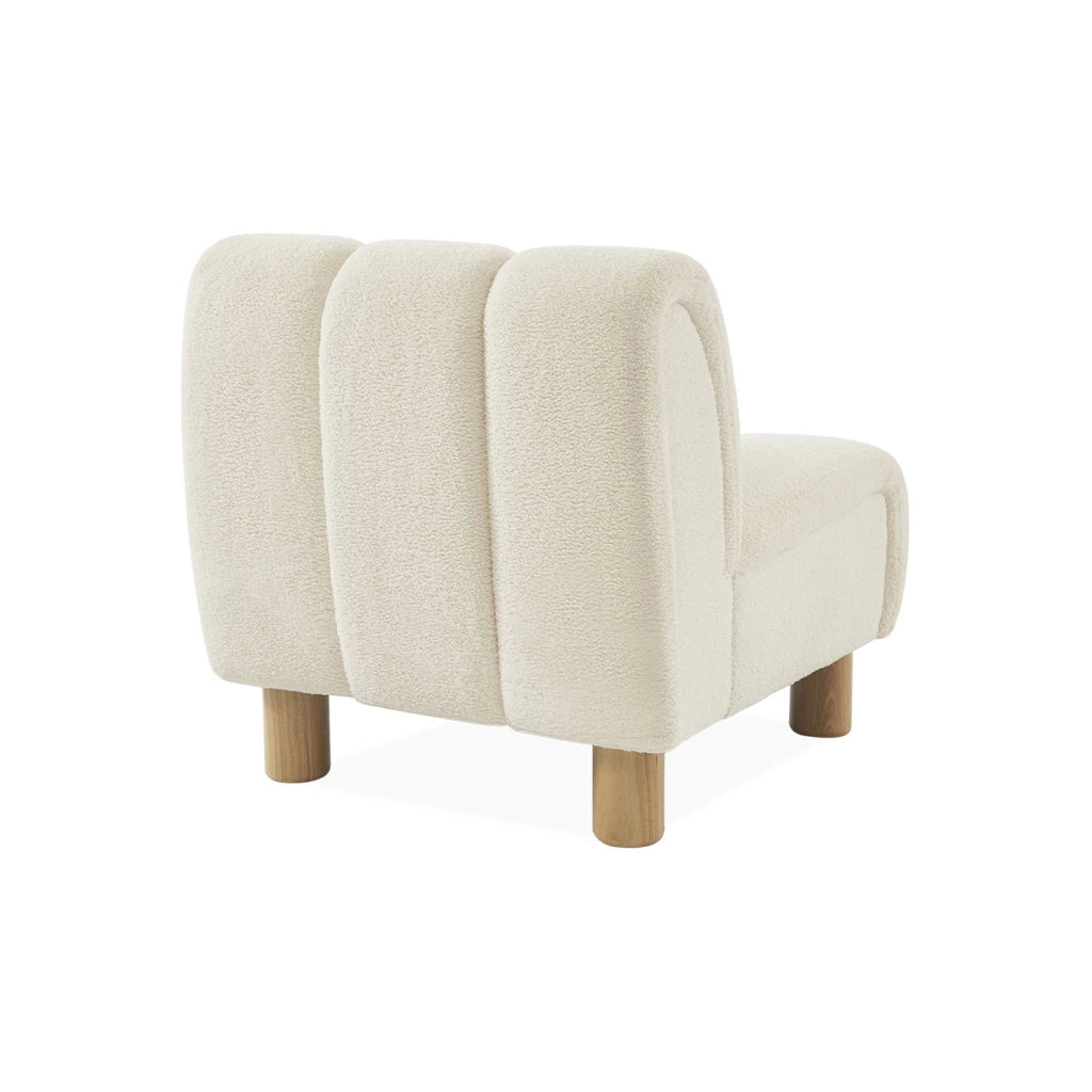 Poltrona relax con gambe rotonde in legno e tessuto bouclé, crema