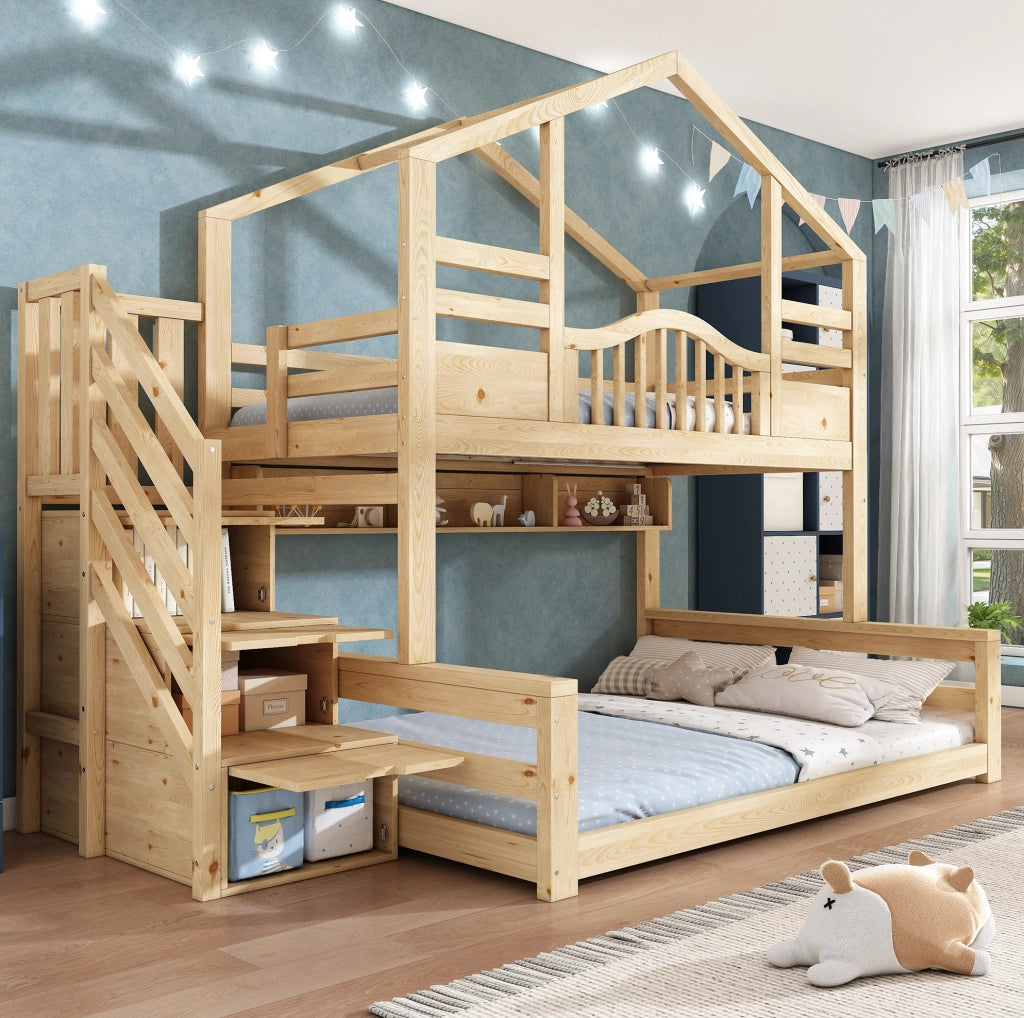 Letto a castello in legno con letto superiore 90x200 cm e inferiore 140x200 cm; finitura naturale