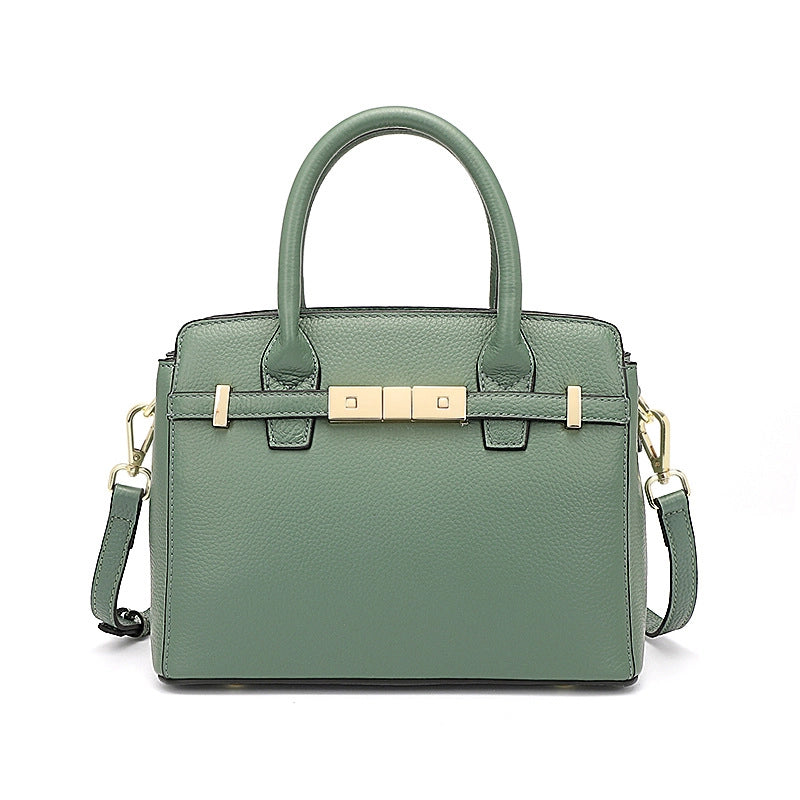 Borsa a tracolla da donna in vera pelle, colore verde.