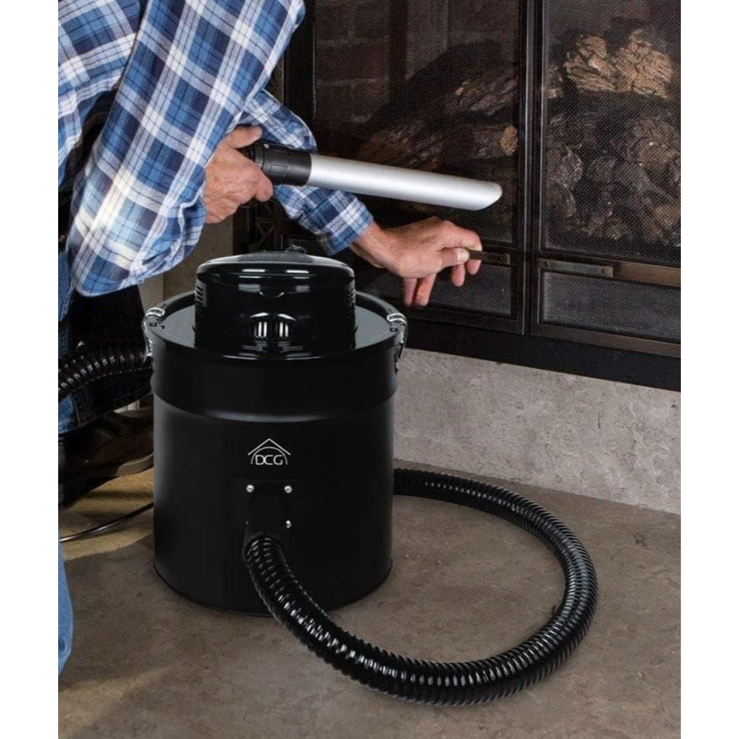 Dcg Bs8800 Aspiracenere Con Motore Capacita' 20l - Tubo Flessibile In Alluminio 1200w Nero