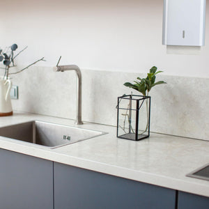 OWIJI Carta Asciugamani Piegata V Monouso Pura Cellulosa Doppio Velo Dimensione 21 cm x 21 cm Salviette Compatibili Resistenti Assorbenti Dispenser Confezioni: 4 Confezioni