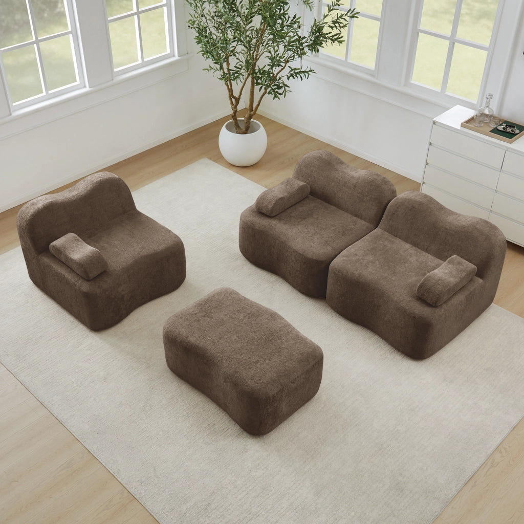 Divano angolare modulare senza struttura con pouf e seduta profonda, braccioli ergonomici in velluto marrone