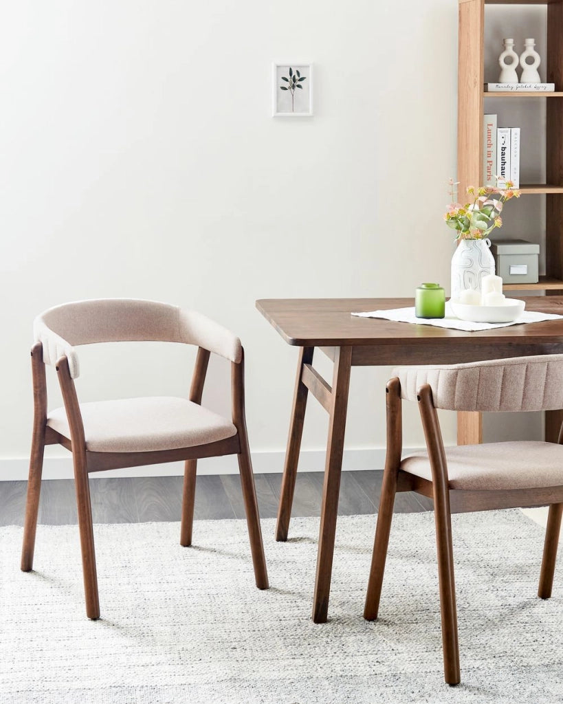 Set di 2 sedie da pranzo in legno scuro e tessuto poliestere beige Gambe in legno di gomma Stile retrò tradizionale