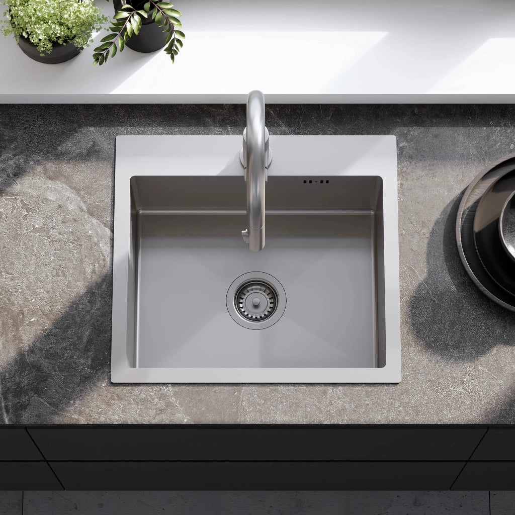 Lavello In Acciaio Leo 50 Brush Nickel con rubinetto da cucina