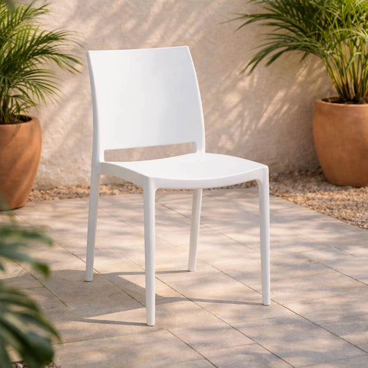 Sedia altea in plastica colore bianco modello confort
