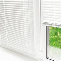 Veneziana PVC Vari Colori Lamelle Regolabili Varie Misure Privacy Protezione Solare Casa Ufficio Colore: Bianco, Misura : 120 x 160