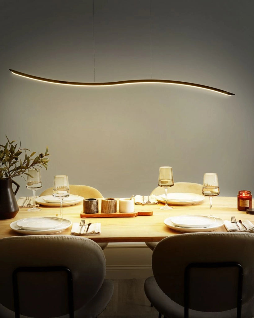 Lampadario con luce LED integrata paralume in metallo dorato novità ondulata illuminazione moderna a sospensione