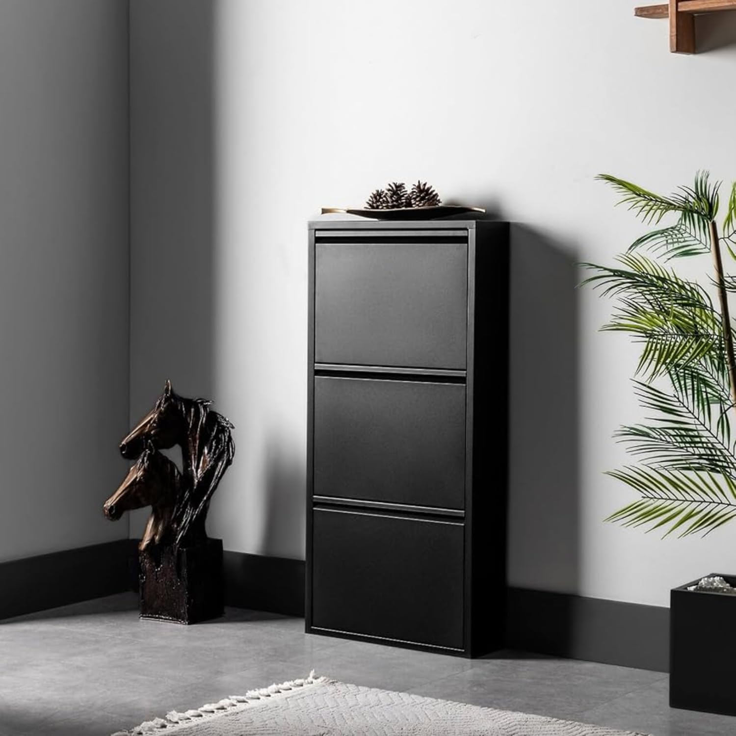 Scarpiera Salvaspazio Slim Metallo 3 Ante Vari Colori Dimensioni 105 x 50 x 15 cm Ripiani a Ribalta Sincronizzati Porta Scarpe Assemblata Ingresso Camera Colore: Nero