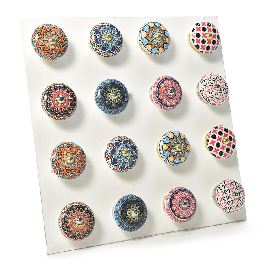 POMOLO IN CERAMICA DIPINTA A MANO ASS PREZZO CAD UNO