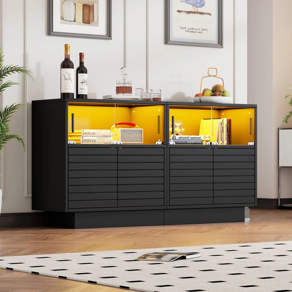 Credenza 130x35x68 cm con LED e ante scorrevoli in vetro; truciolato e vetro temperato nero