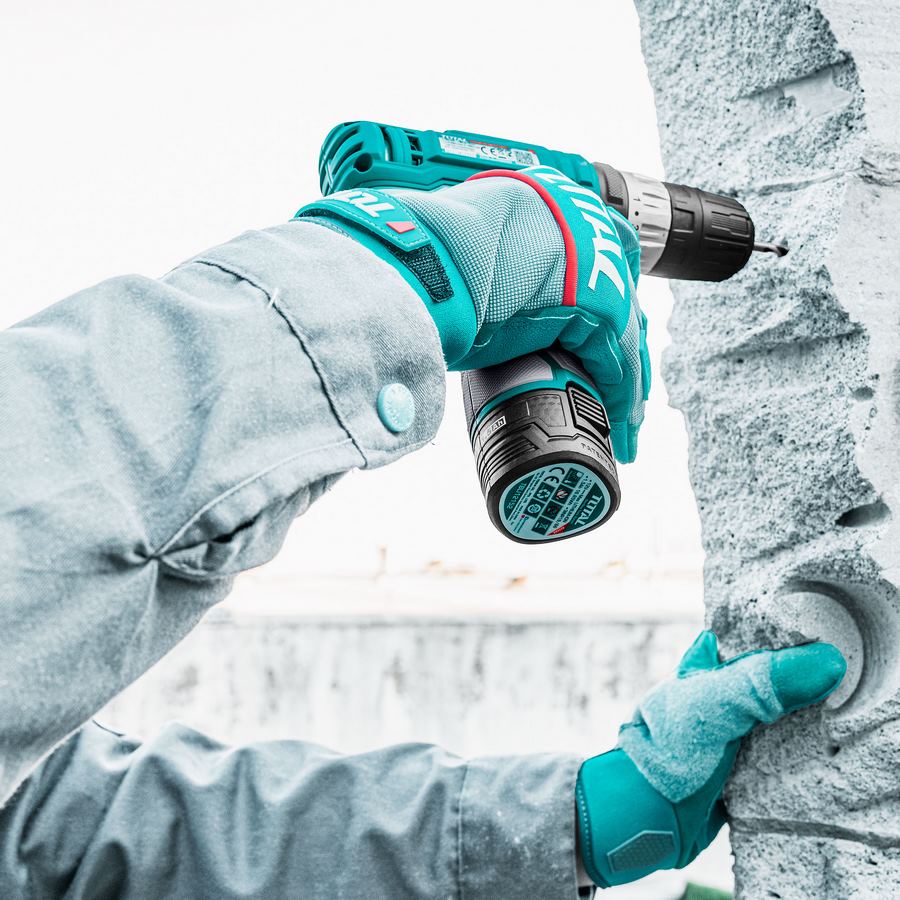 TRAPANO A PERCUSSIONE 2 BATTERIE 12V.