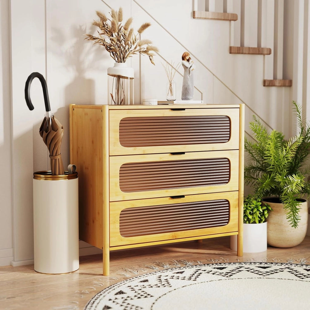 Cassettiera in bambù a 3 cassetti, comodino a 3 livelli con kit antiribaltamento e decorazione in vetro temperato, mobile portaoggetti in legno per camera da letto e soggiorno, naturale