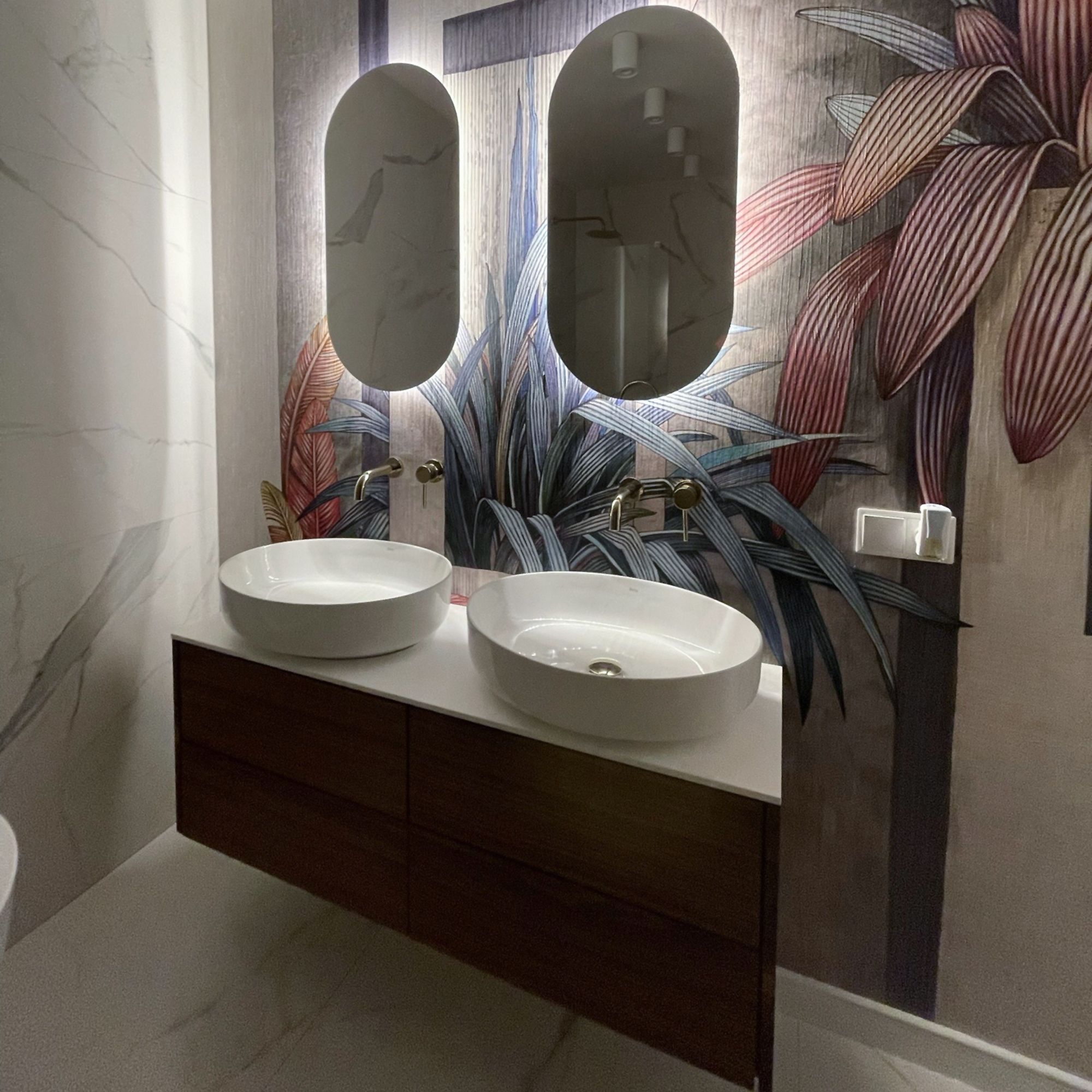 Lavabo Da Appoggio Rea Queen White