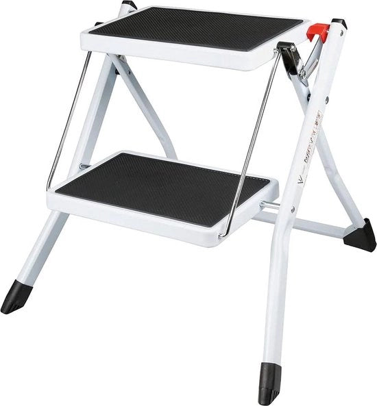 Scala da cucina a 3 gradini in acciaio inox con piedini antiscivolo 

scala da cucina a 3 gradini in acciaio inox con piedini antiscivolo, altezza 60 cm, larghezza 30 cm, peso 4,5 kg