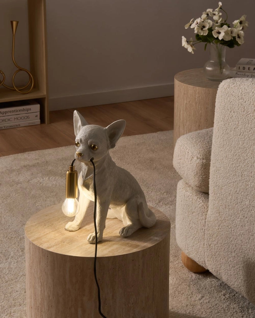 Lampada da tavolo Luce da comodino in poliresina bianca Lampada da lettura a forma di cane Lampada a tema animale Soggiorno