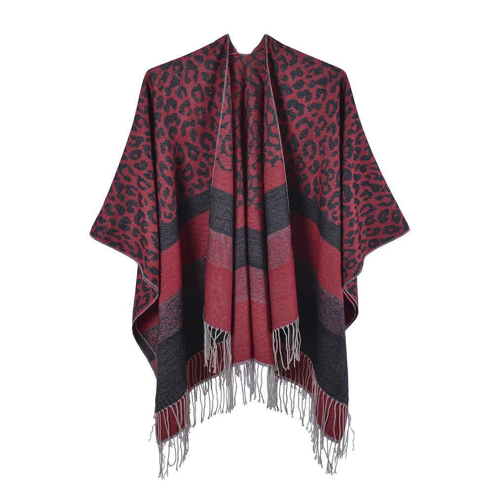 Sciarpa/stola invernale da donna, elegante mantello in cashmere con stampa leopardata e nappe, con spacco.