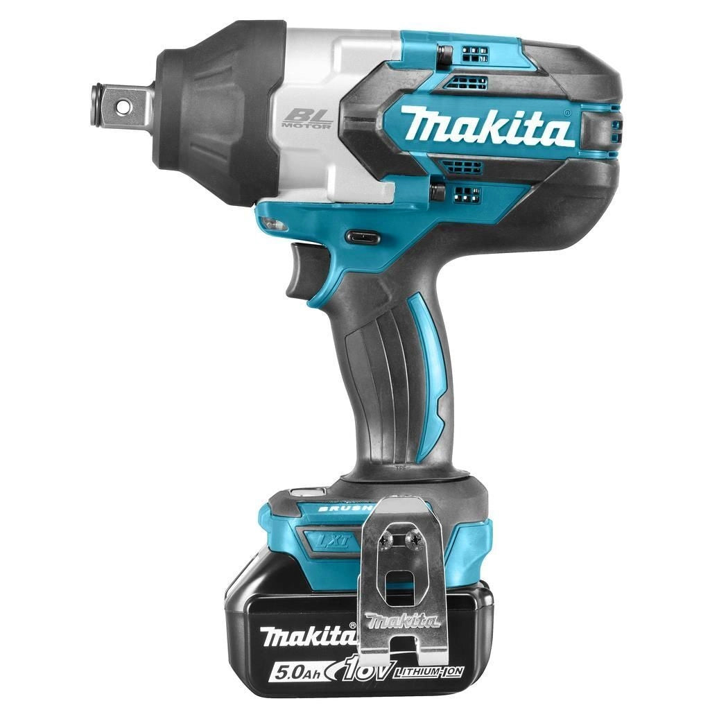 Makita DTW1001RTJ Avvitatore ad impulsi 18V 3-4'' 1250 Nm con 2 batterie 5,0 Ah e valigetta Makpac colore Nero