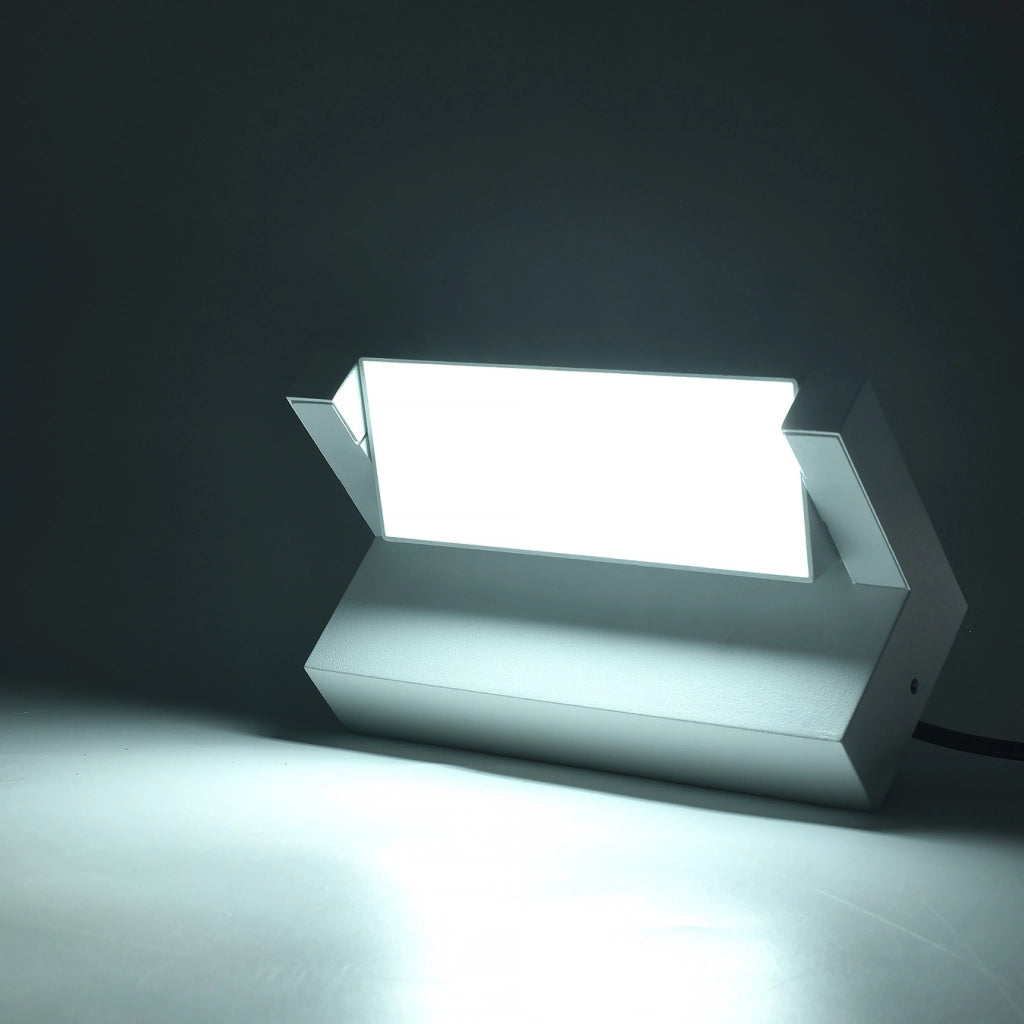APPLIQUE LED BIANCO 21W DA ESTERNO IP65 - ILLUMINAZIONE REGOLABILE CON CCT SWITCH 3000K - 4000K - 6500K