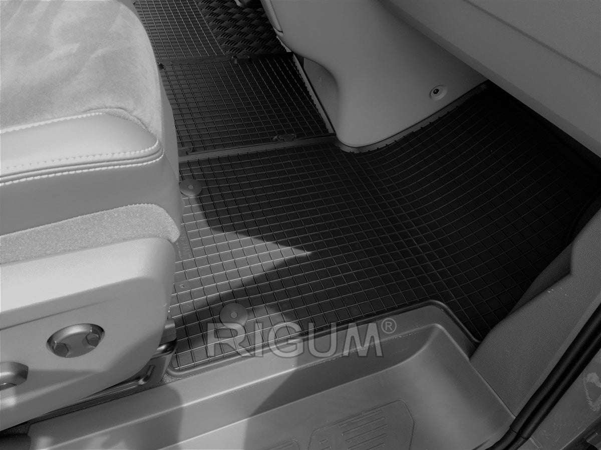 RIGUM905632 , Volkswagen Transporter T7 Multivan 2 posti dal 2022-