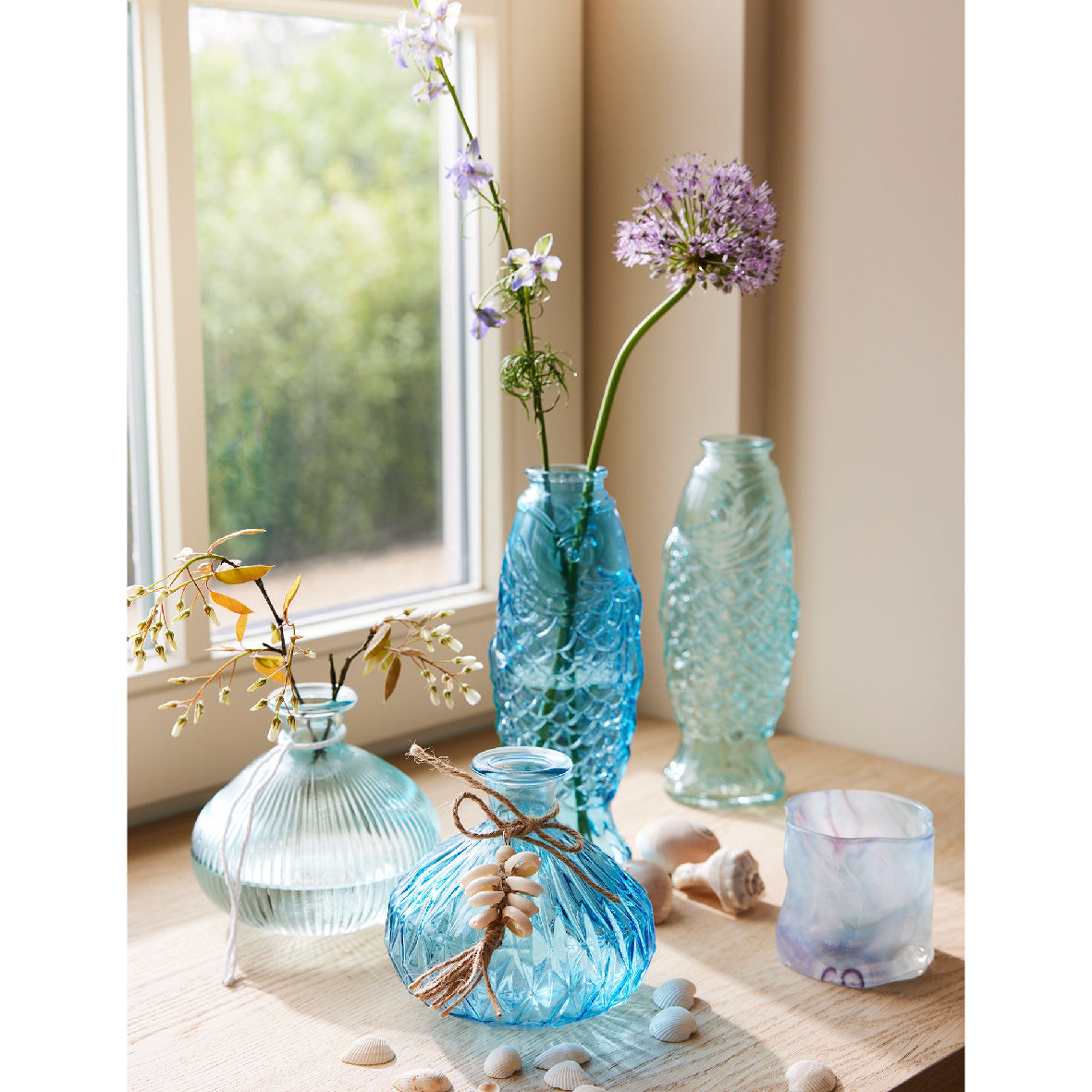 VASO FISH9,6X6,2XH24,2CM IN VETRO 2 COLORI ASS.