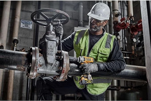 AVVITATORE AD IMPULSI A BATTERIA 18V DEWALT 1/2" 813NM DCF891NT