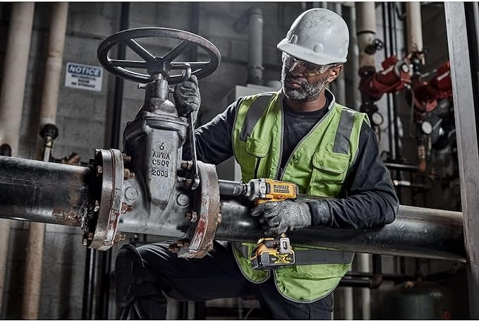 AVVITATORE AD IMPULSI A BATTERIA 18V DEWALT 1/2" 813NM DCF891NT