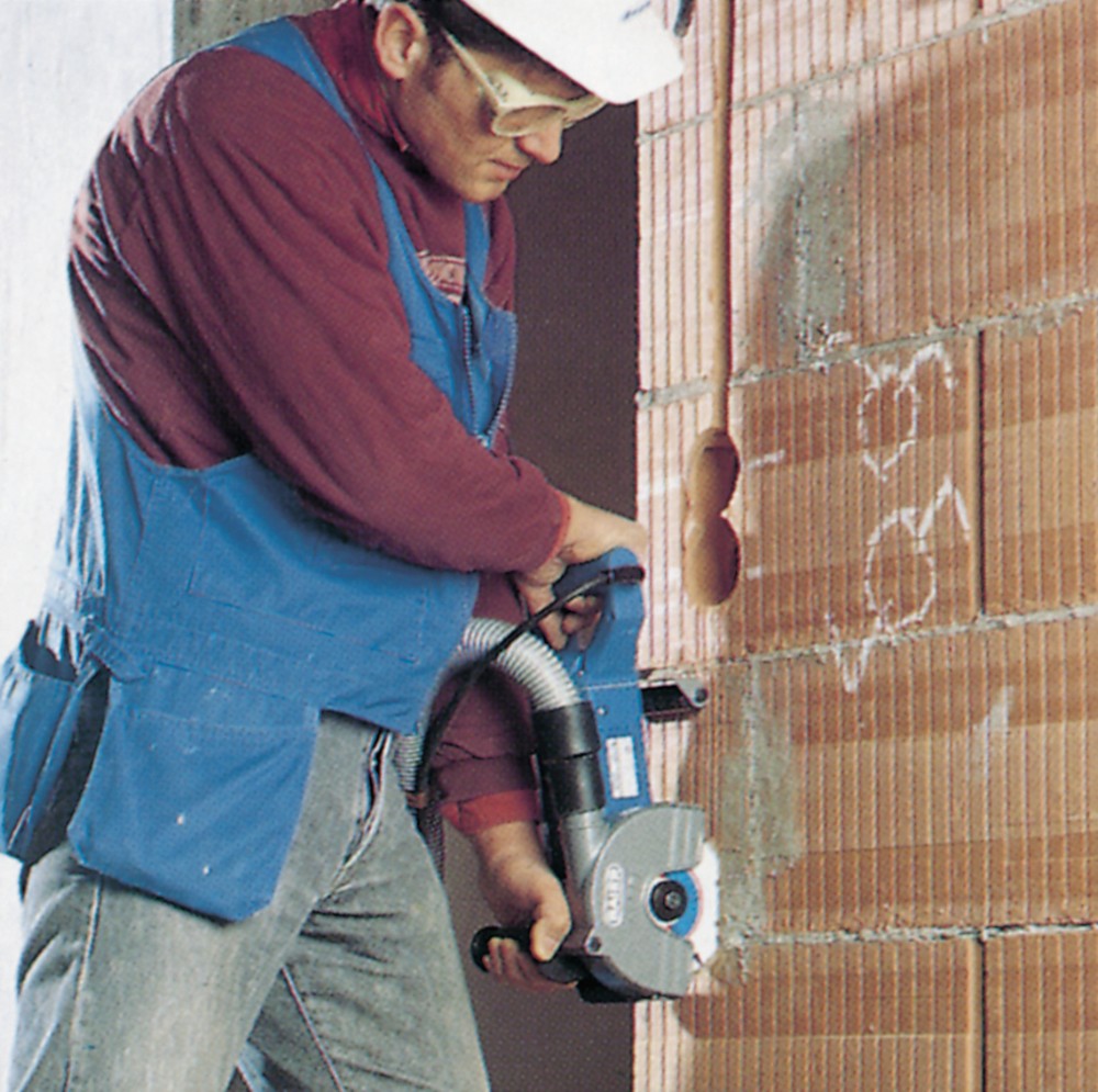 SCANALATORE A DOPPIO DISCO MAKITA SG150