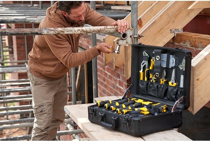 VALIGETTA PORTA ATTREZZI PER MANUTENZIONI DA 142 PEZZI STANLEY - STMT98109-1