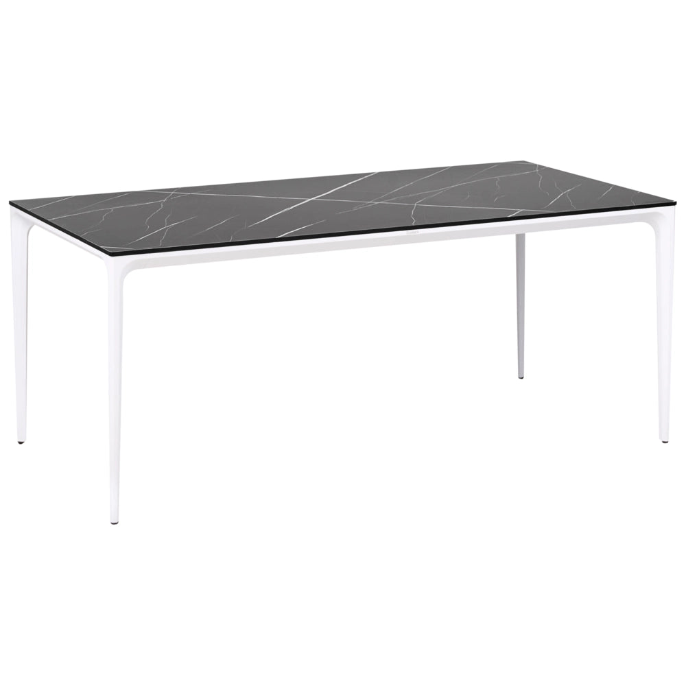 Tavolo da pranzo da giardino Piano in HPL marmo nero Telaio in alluminio bianco Resistente ai raggi UV all'acqua e alla ruggine Stile moderno del patio esterno